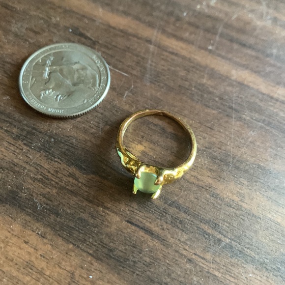 Gorgeous green gold ring size 7 - Picture 3 of 4